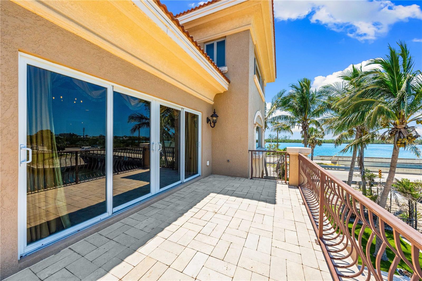 Listing photo id 43 for 290 Washington Drive