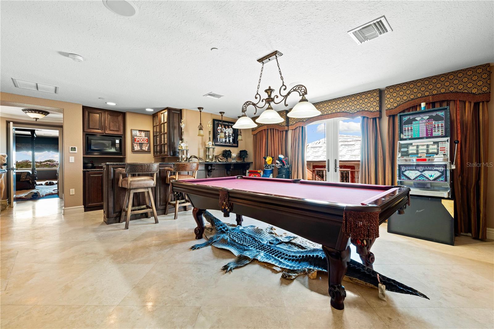Listing photo id 57 for 290 Washington Drive