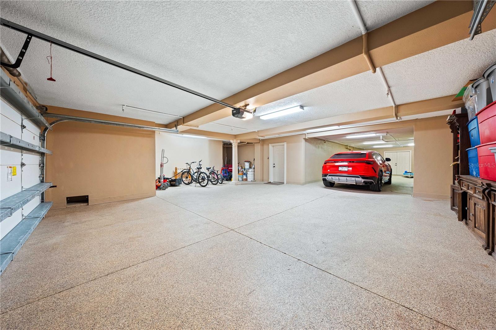 Listing photo id 65 for 290 Washington Drive