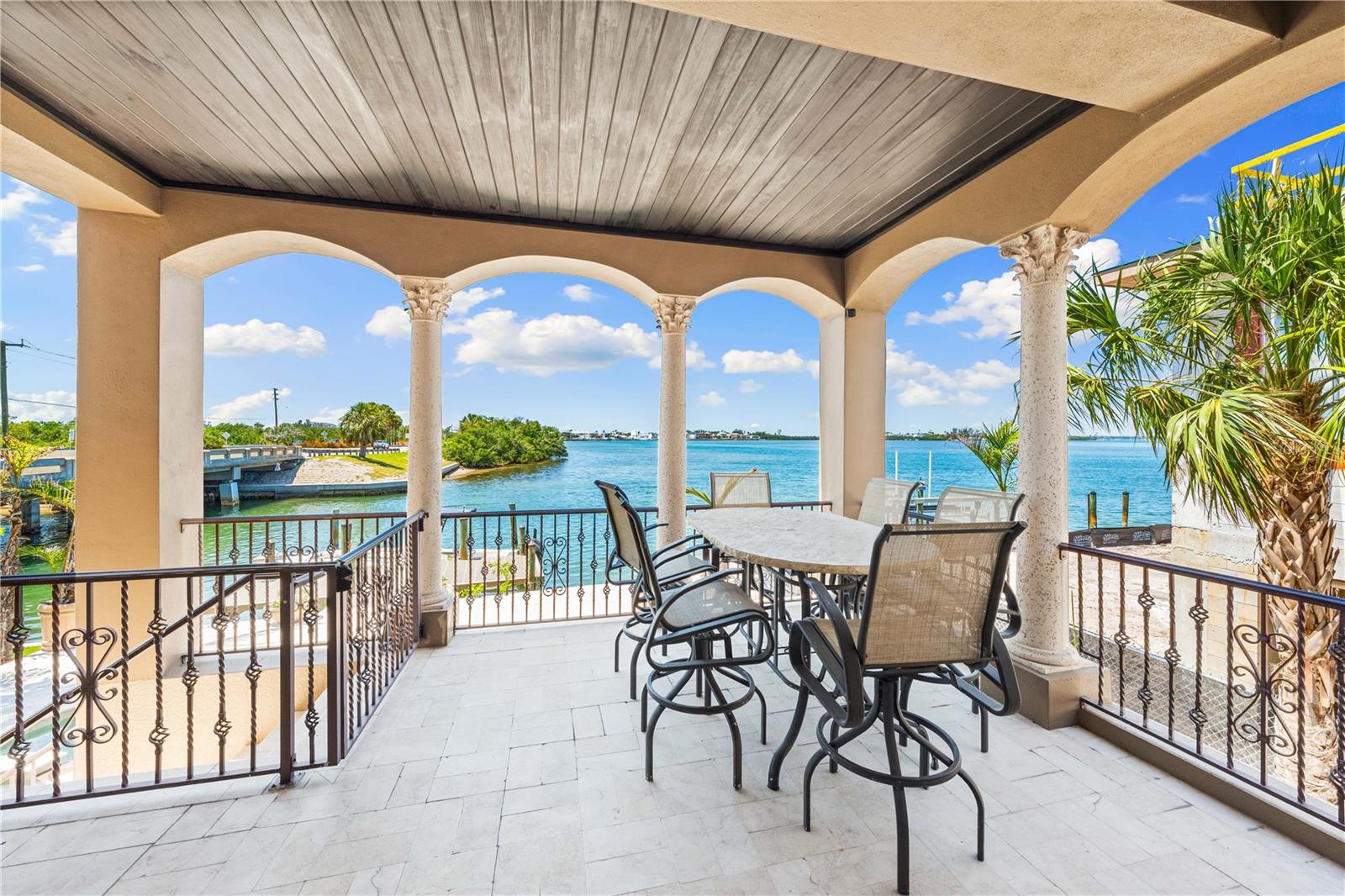 Listing photo id 67 for 290 Washington Drive