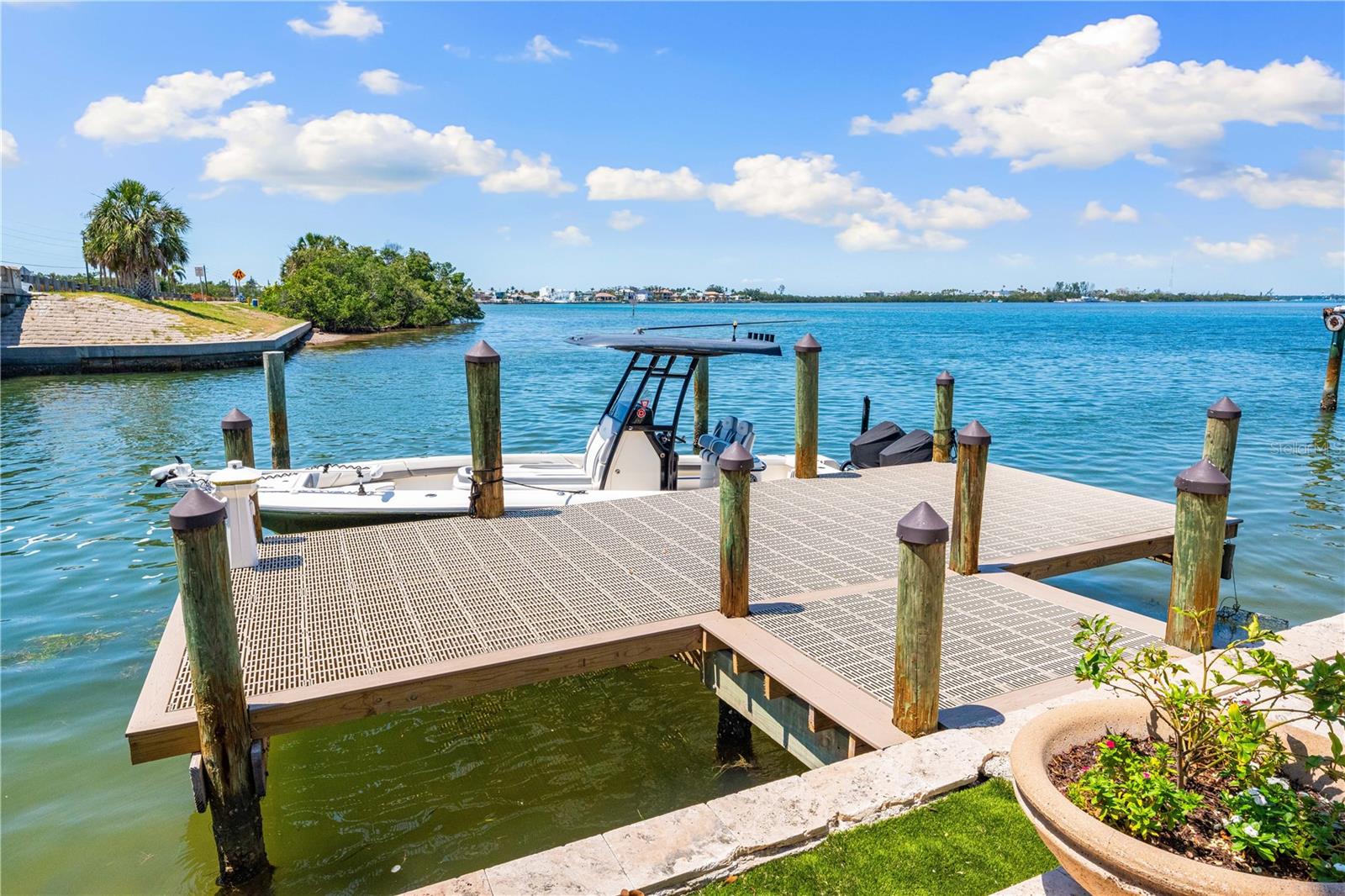 Listing photo id 75 for 290 Washington Drive