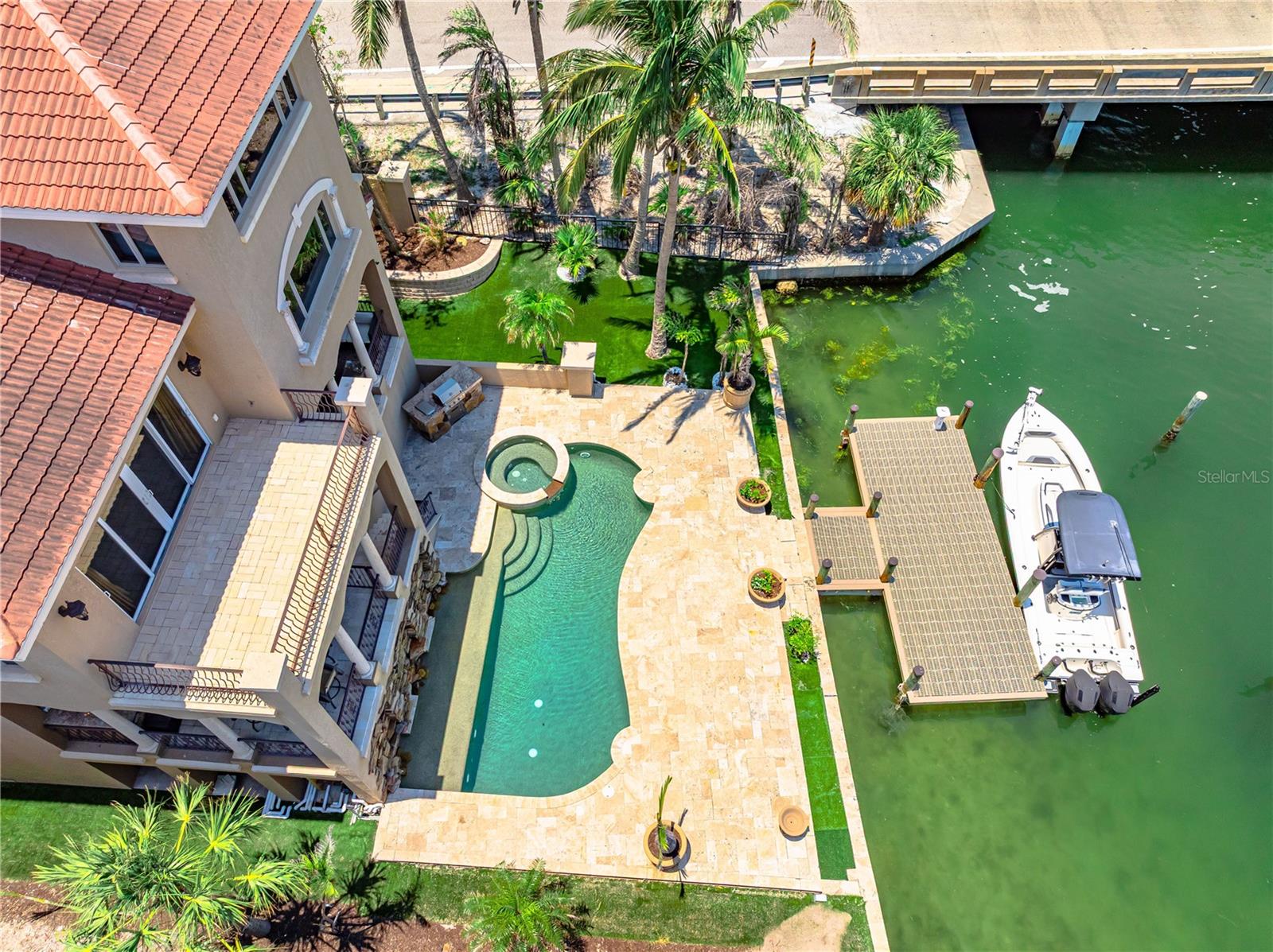 Listing photo id 79 for 290 Washington Drive