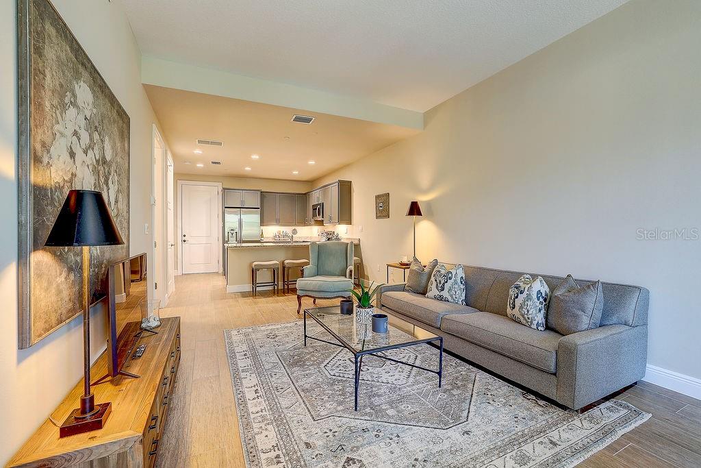 Image 13 of 42 For 525 Orange Avenue 202