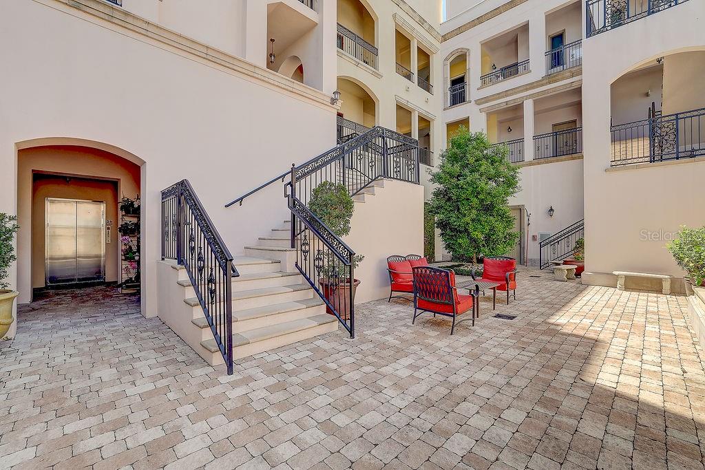 Image 2 of 42 For 525 Orange Avenue 202