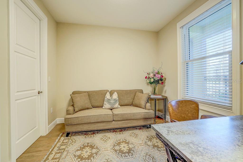 Image 31 of 42 For 525 Orange Avenue 202