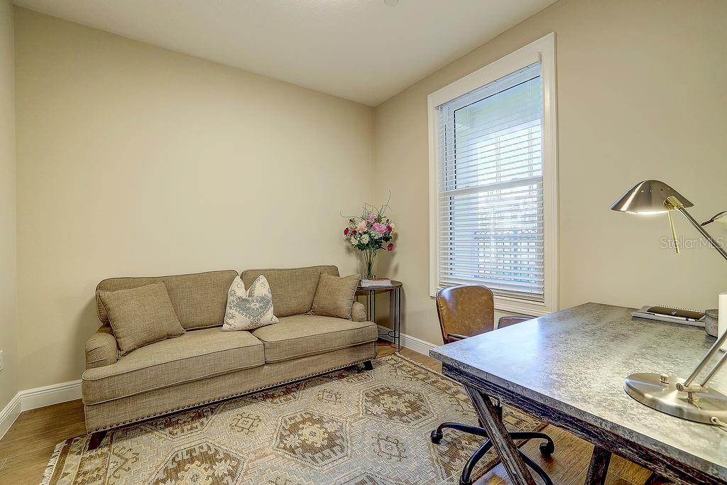 Image 32 of 42 For 525 Orange Avenue 202