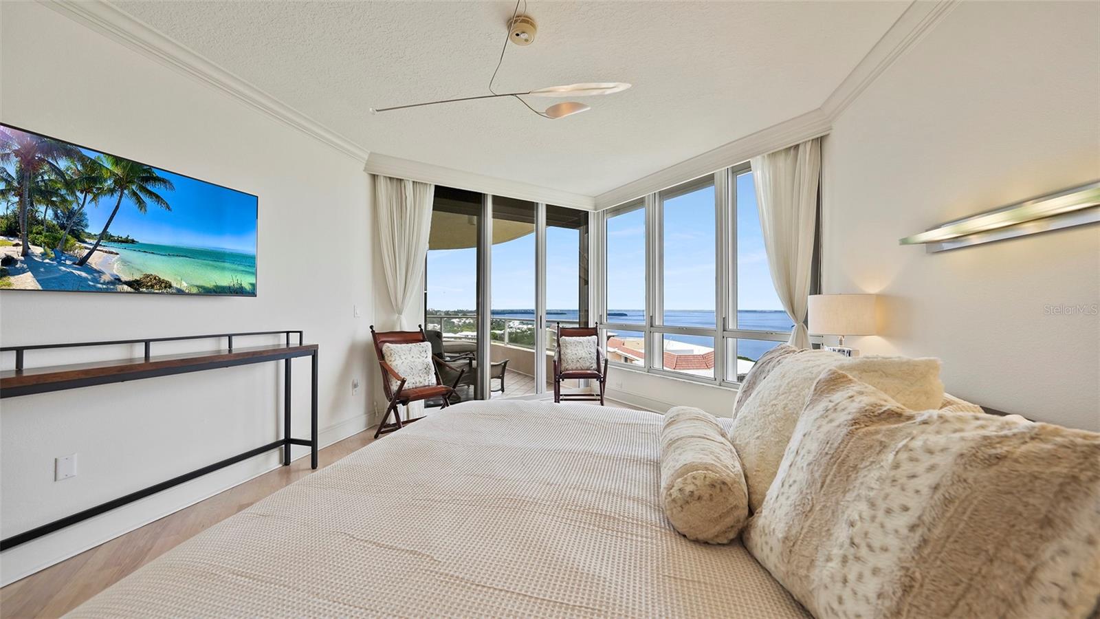 Image 16 of 28 For 3060 Grand Bay Boulevard 182