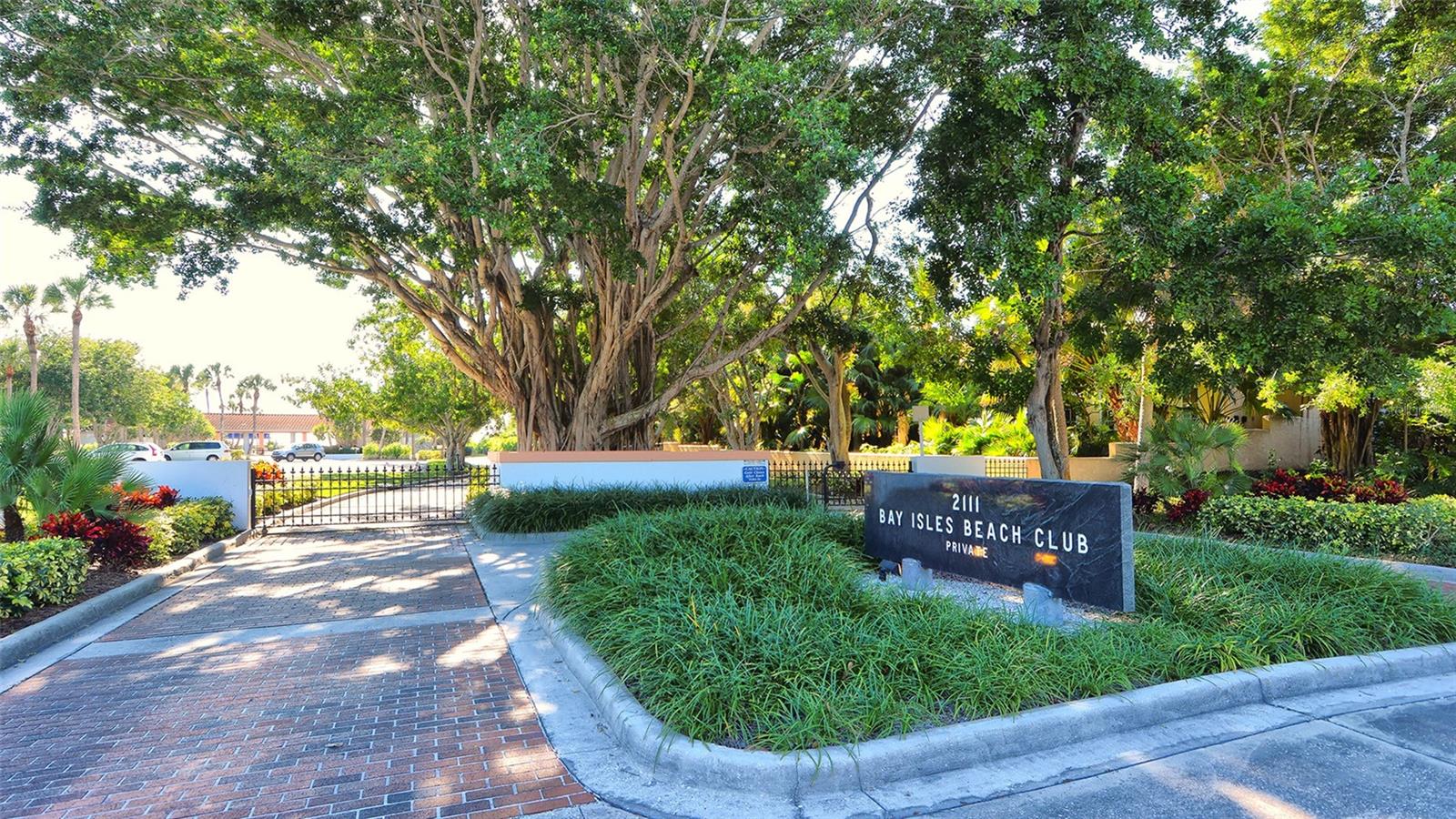 Image 26 of 28 For 3060 Grand Bay Boulevard 182