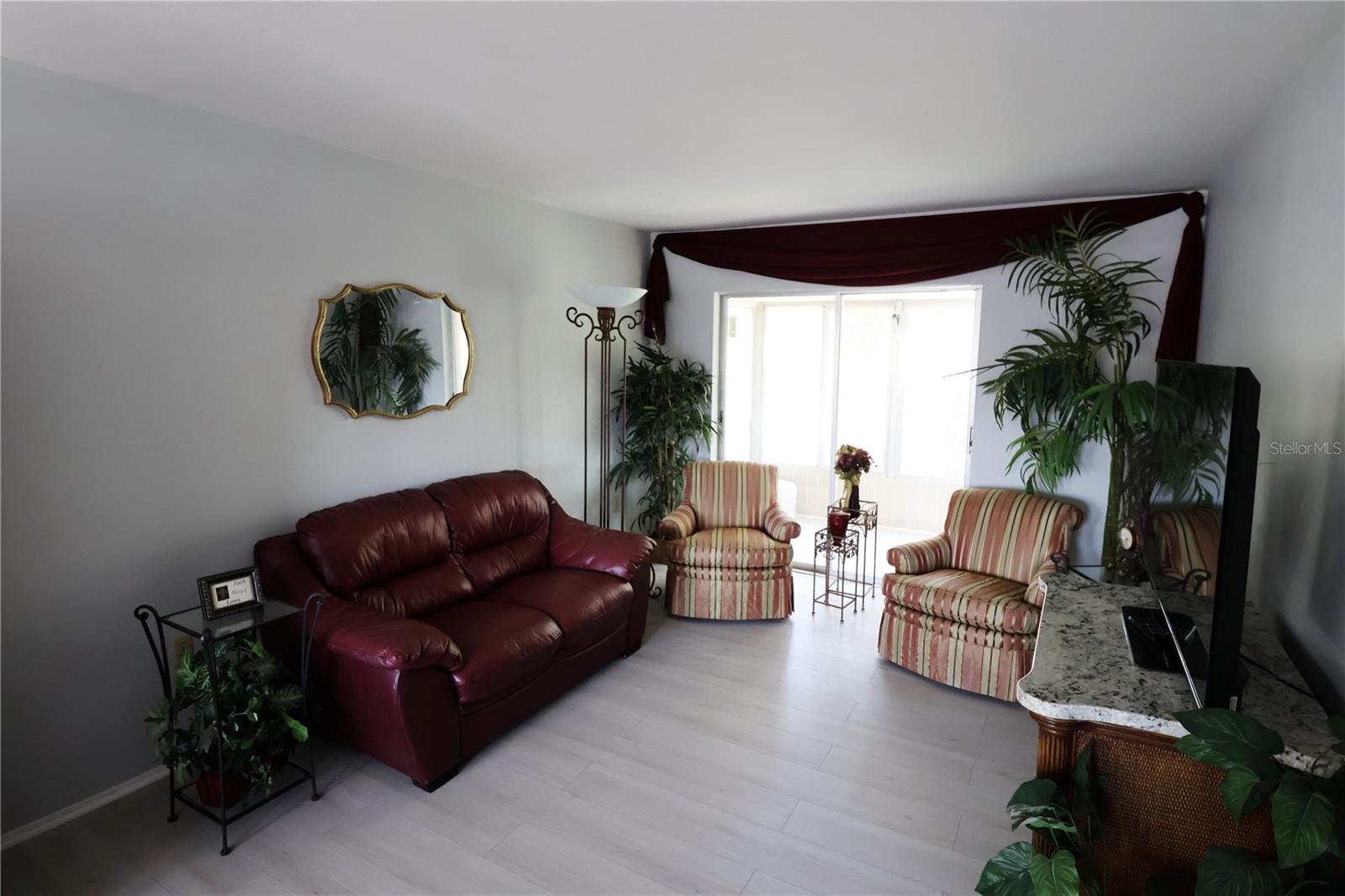 Image 3 of 15 For 2083 Canal Drive L32