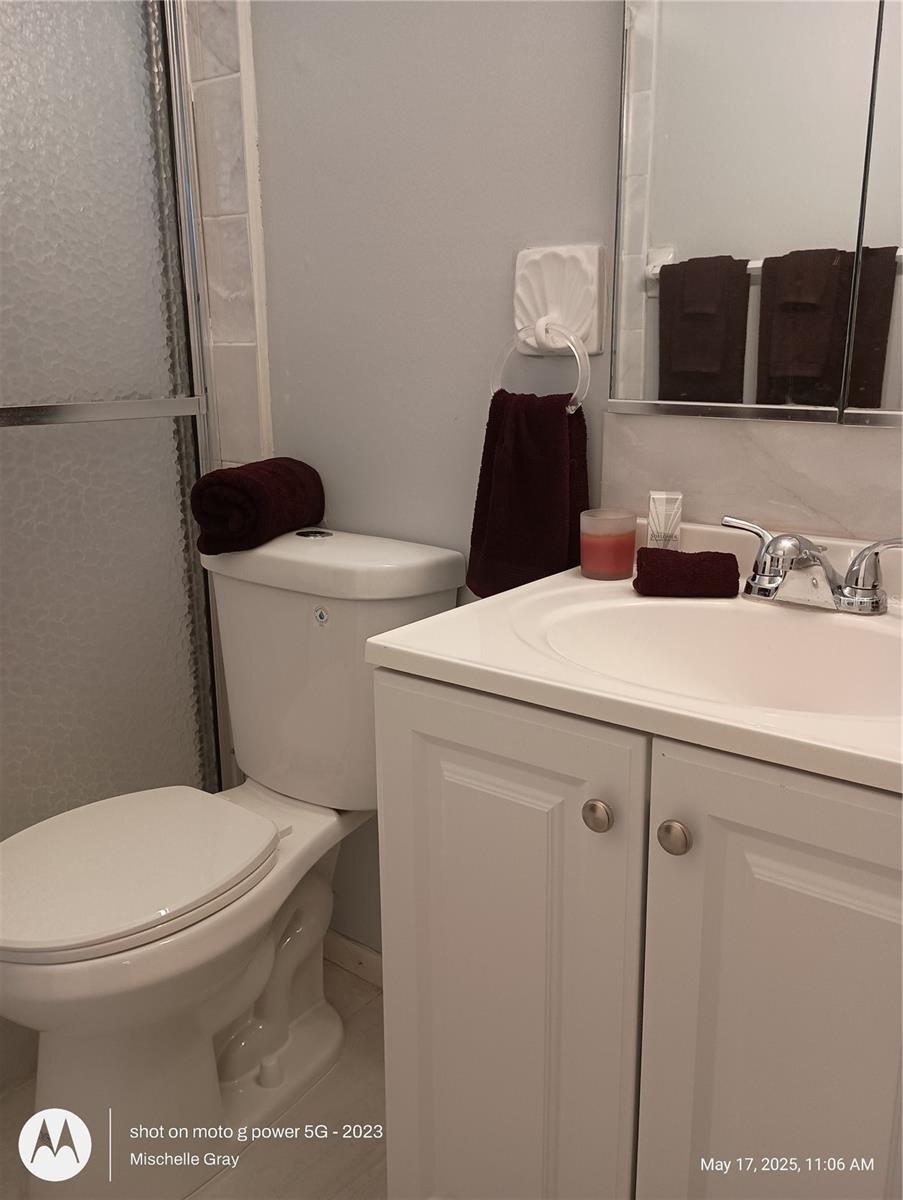 Image 7 of 15 For 2083 Canal Drive L32