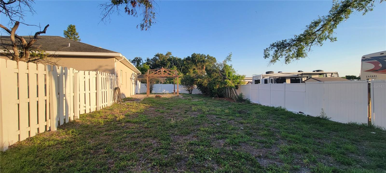 Image 16 of 20 For 7102 52nd Drive E