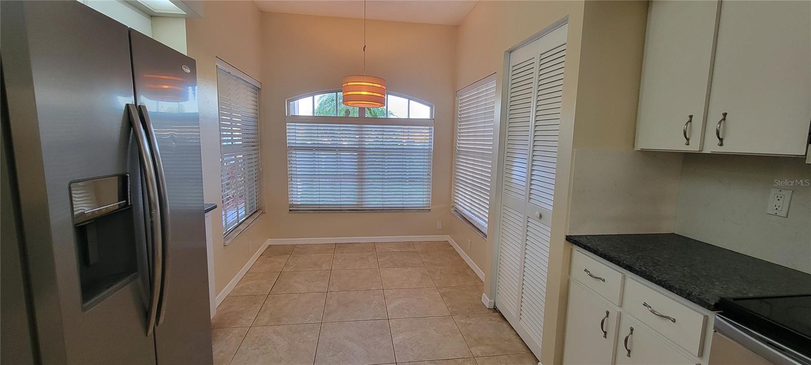 Image 3 of 20 For 7102 52nd Drive E