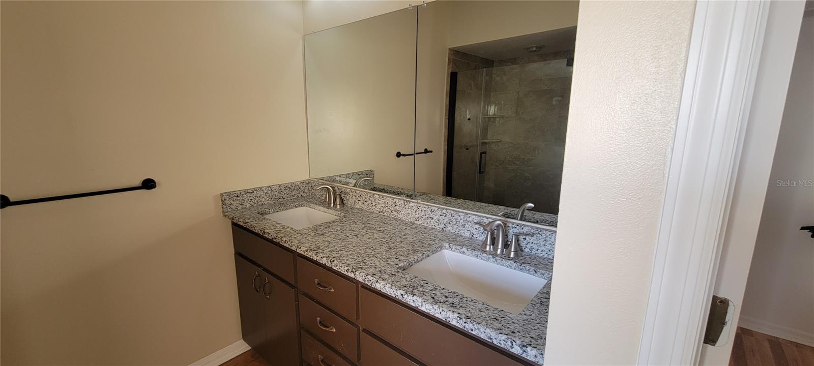 Image 8 of 20 For 7102 52nd Drive E