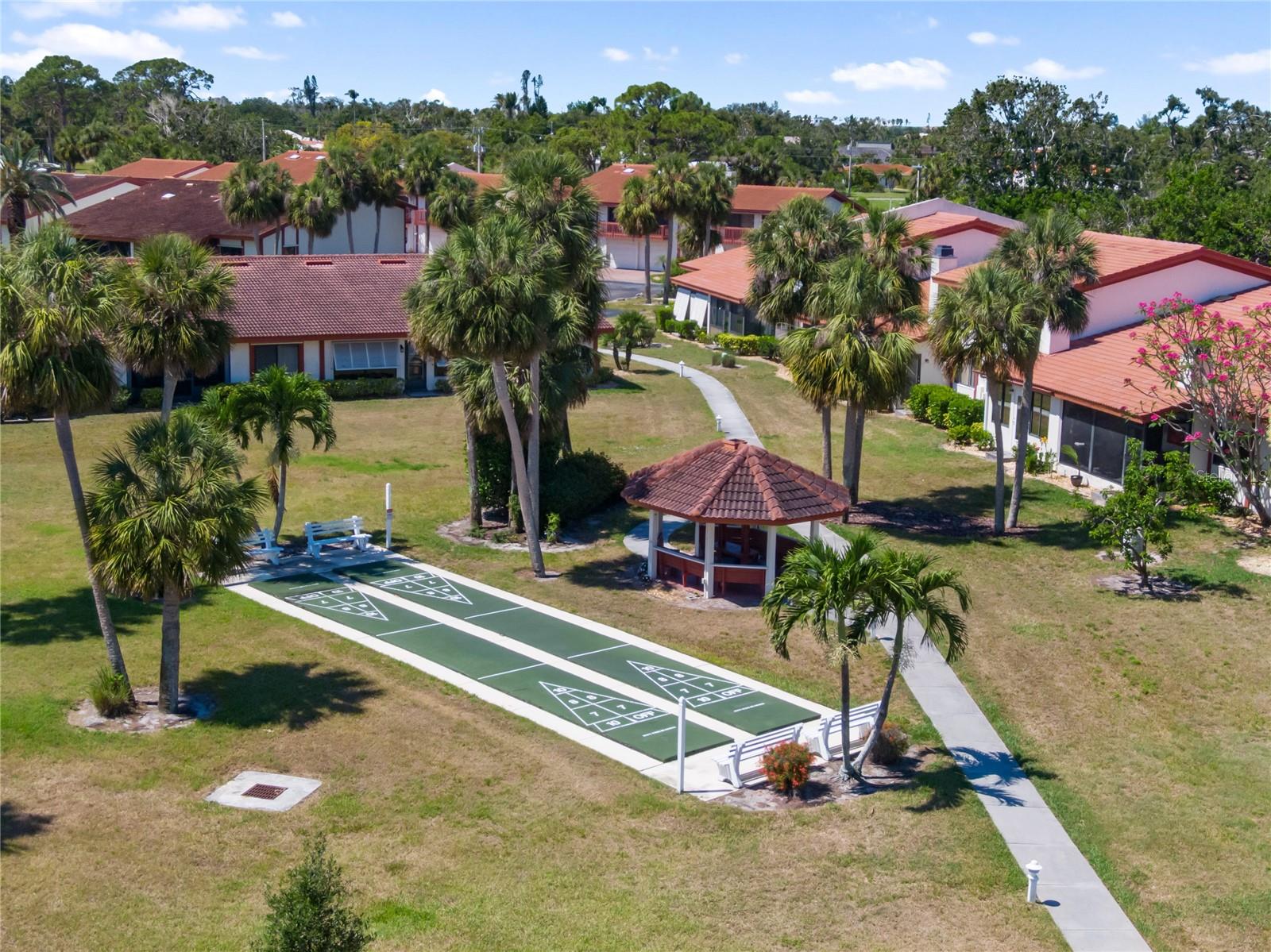 Image 17 of 76 For 709 Sorrento Inlet 709