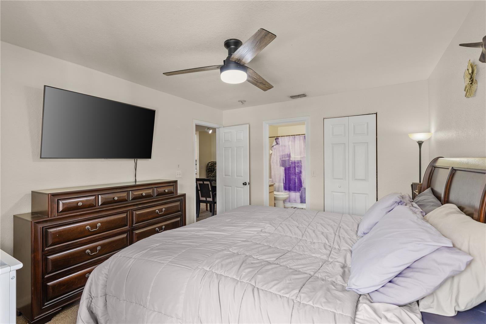 Image 13 of 30 For 8926 Manor Loop 201
