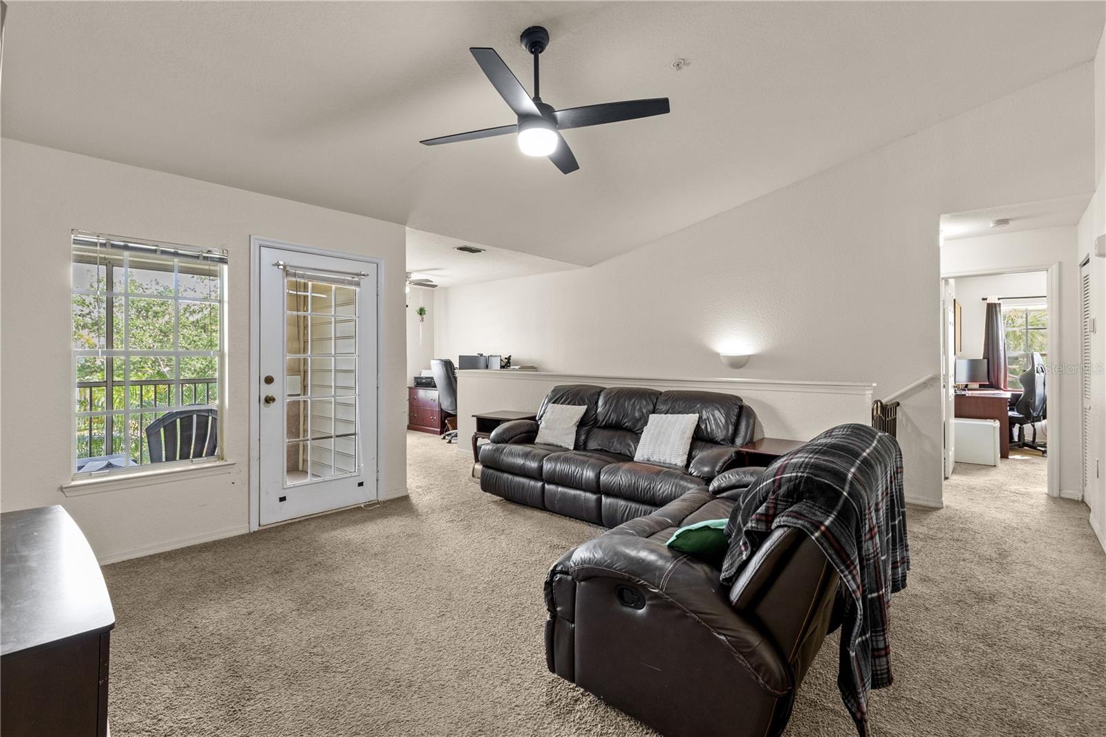 Image 8 of 30 For 8926 Manor Loop 201