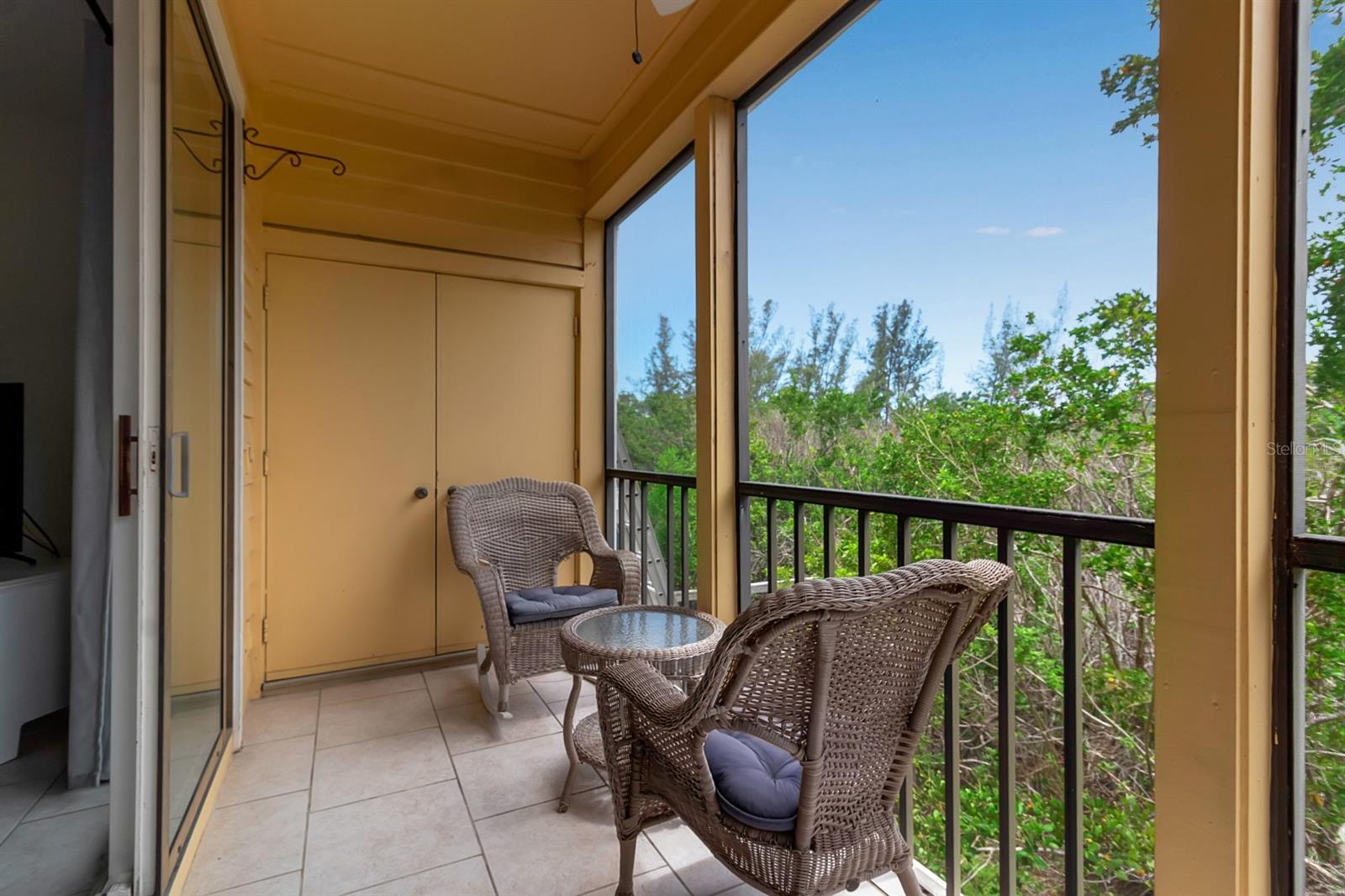 Image 6 of 39 For 603 Cedars Court