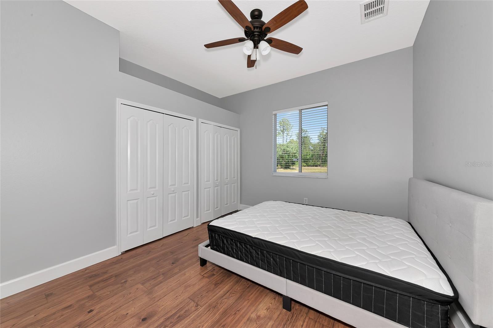 Image 25 of 49 For 6407 213th Street E