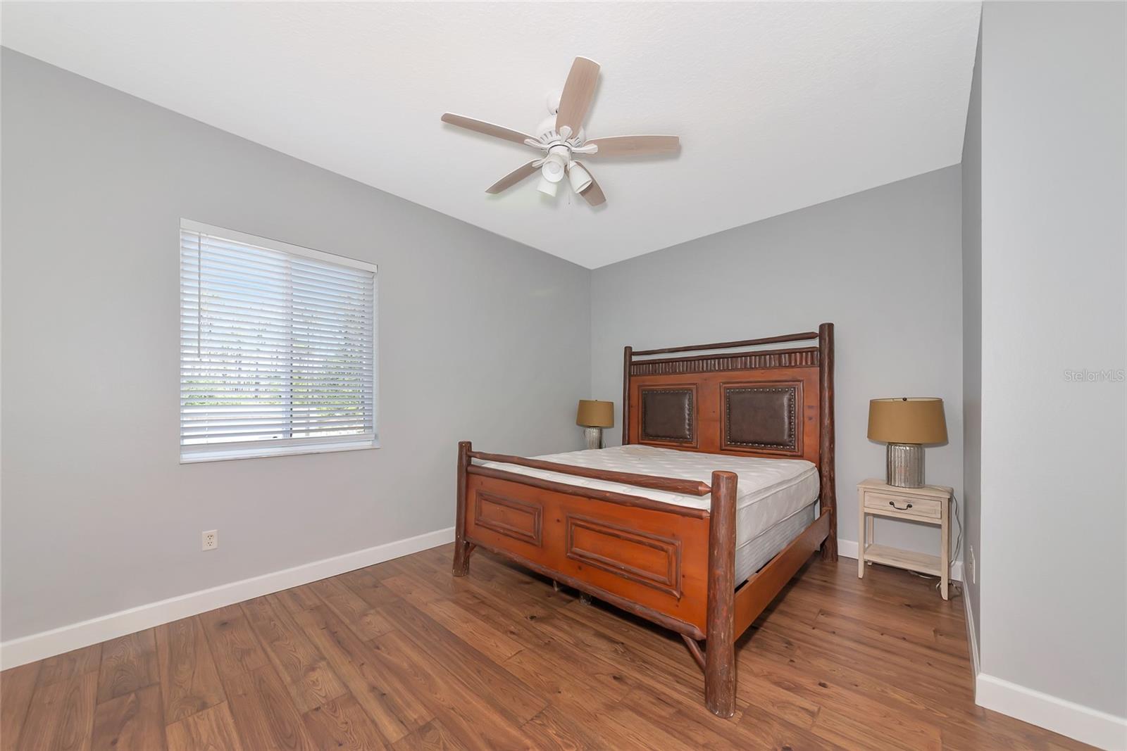Image 29 of 49 For 6407 213th Street E
