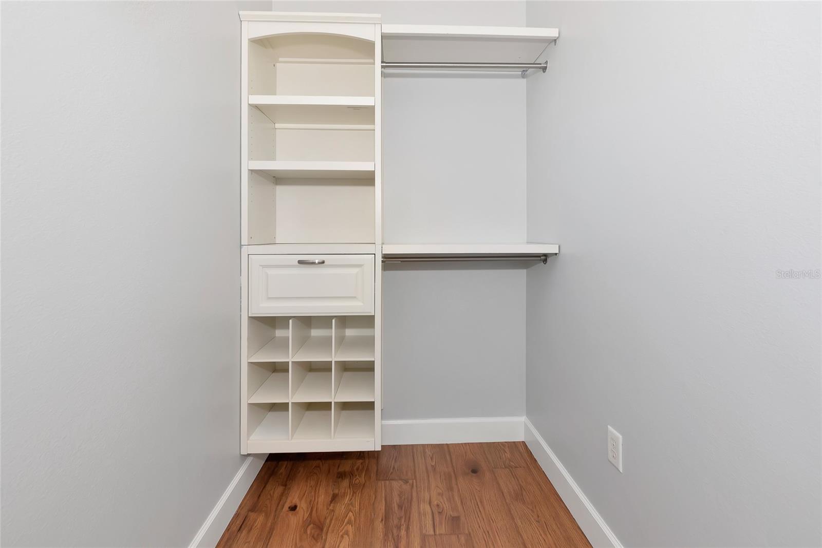 Image 36 of 49 For 6407 213th Street E