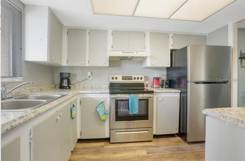 Image 3 of 16 For 3622 Lake Bayshore Drive K302