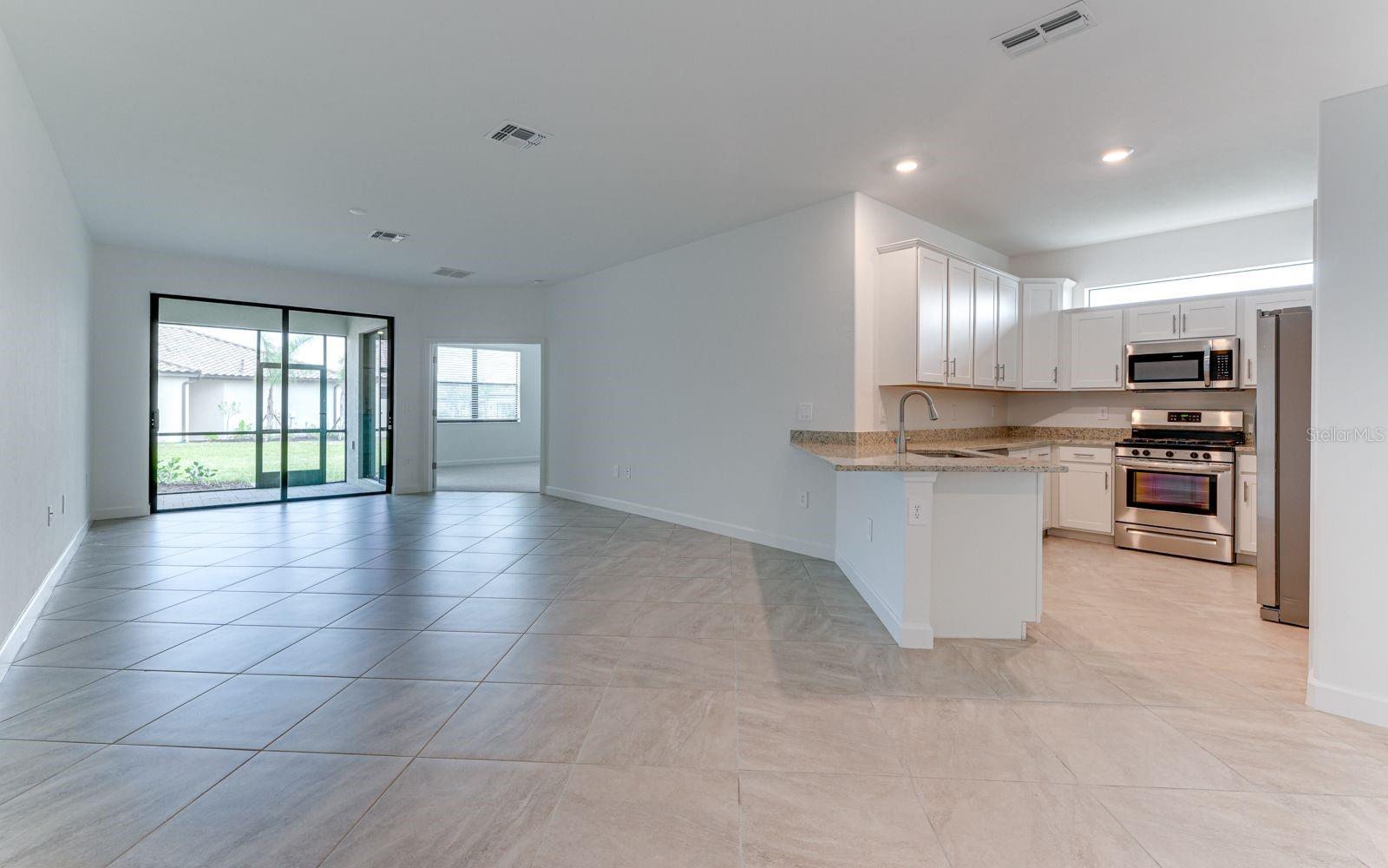 Image 4 of 19 For 5343 White Sand Cove