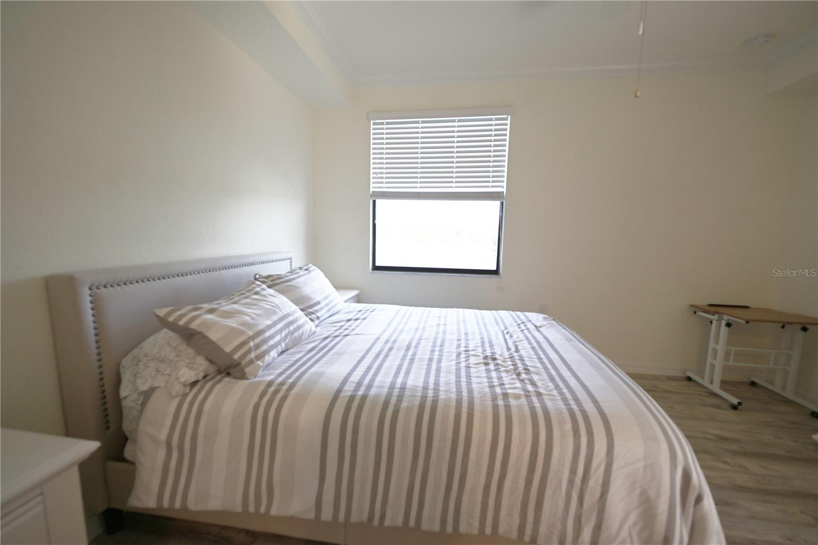 Image 12 of 45 For 16904 Vardon Terrace 208