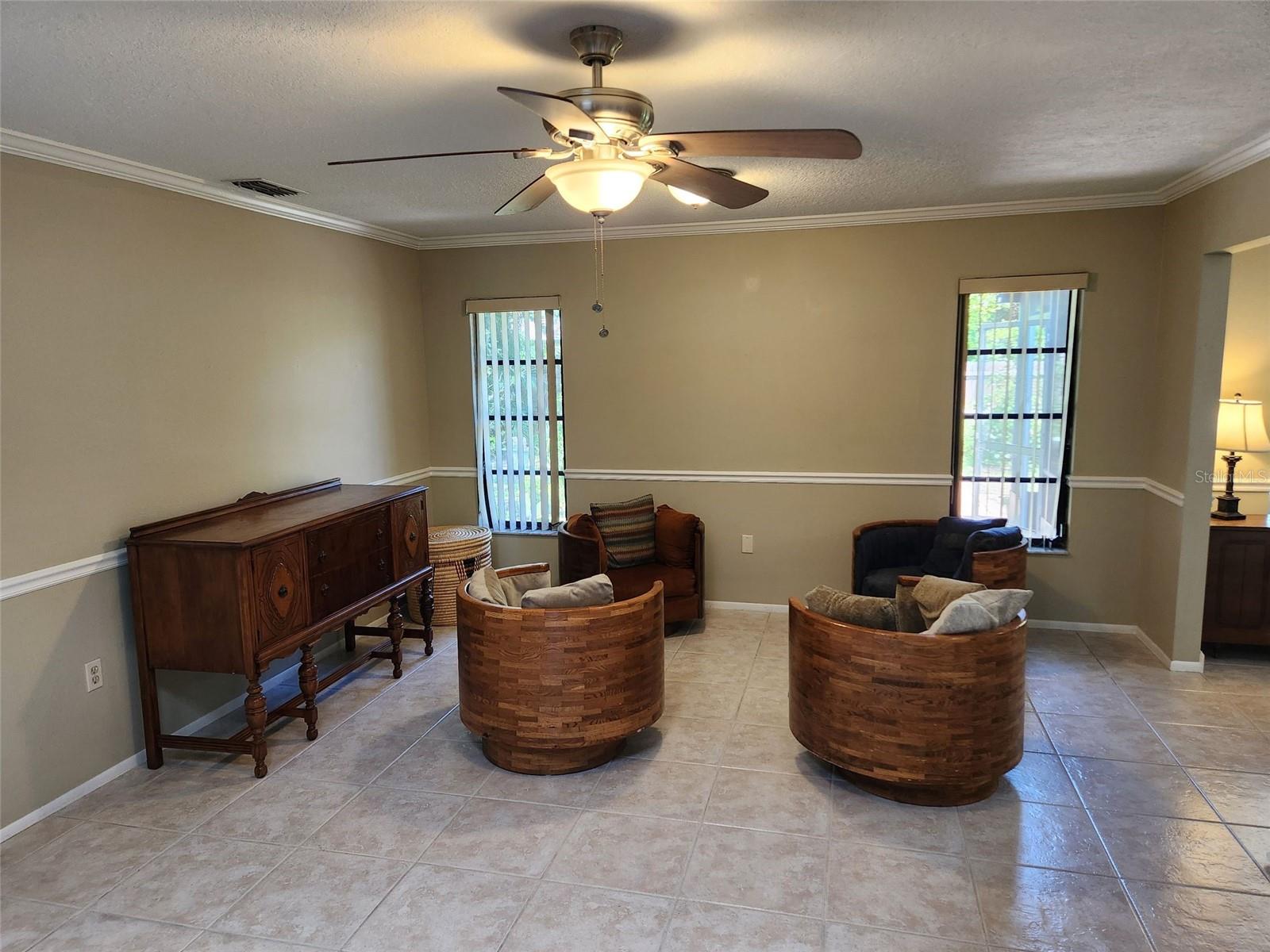 Image 11 of 32 For 4873 Huntleigh Drive