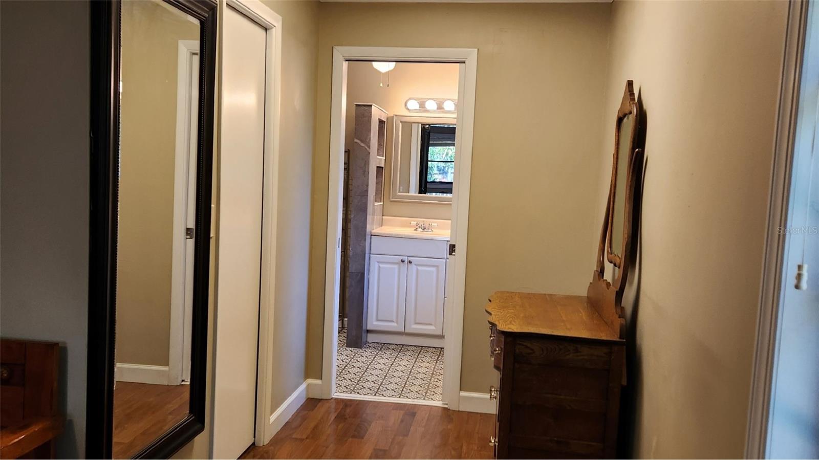 Image 15 of 32 For 4873 Huntleigh Drive