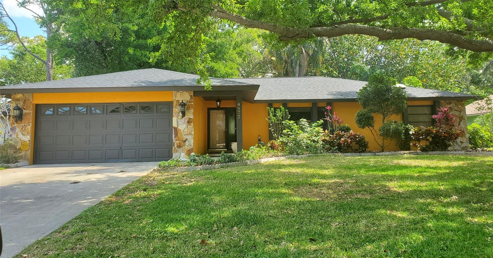 Image 2 of 32 For 4873 Huntleigh Drive