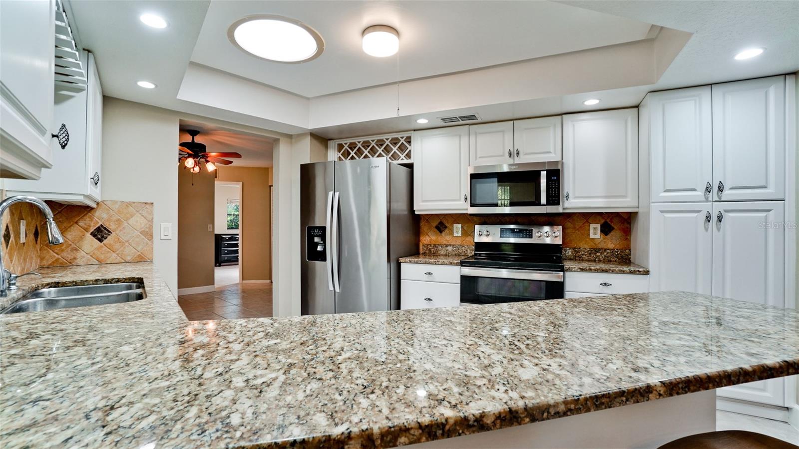 Image 7 of 32 For 4873 Huntleigh Drive