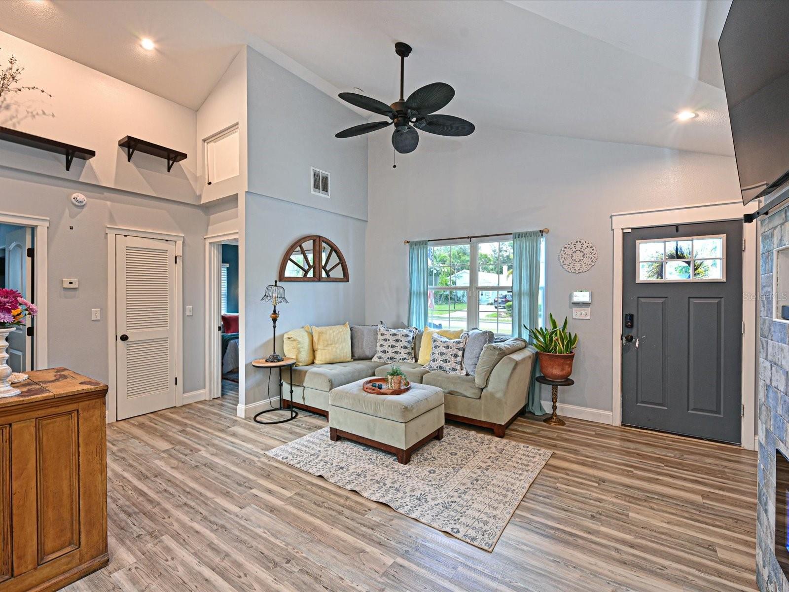 Image 11 of 29 For 3212 Avenue A W