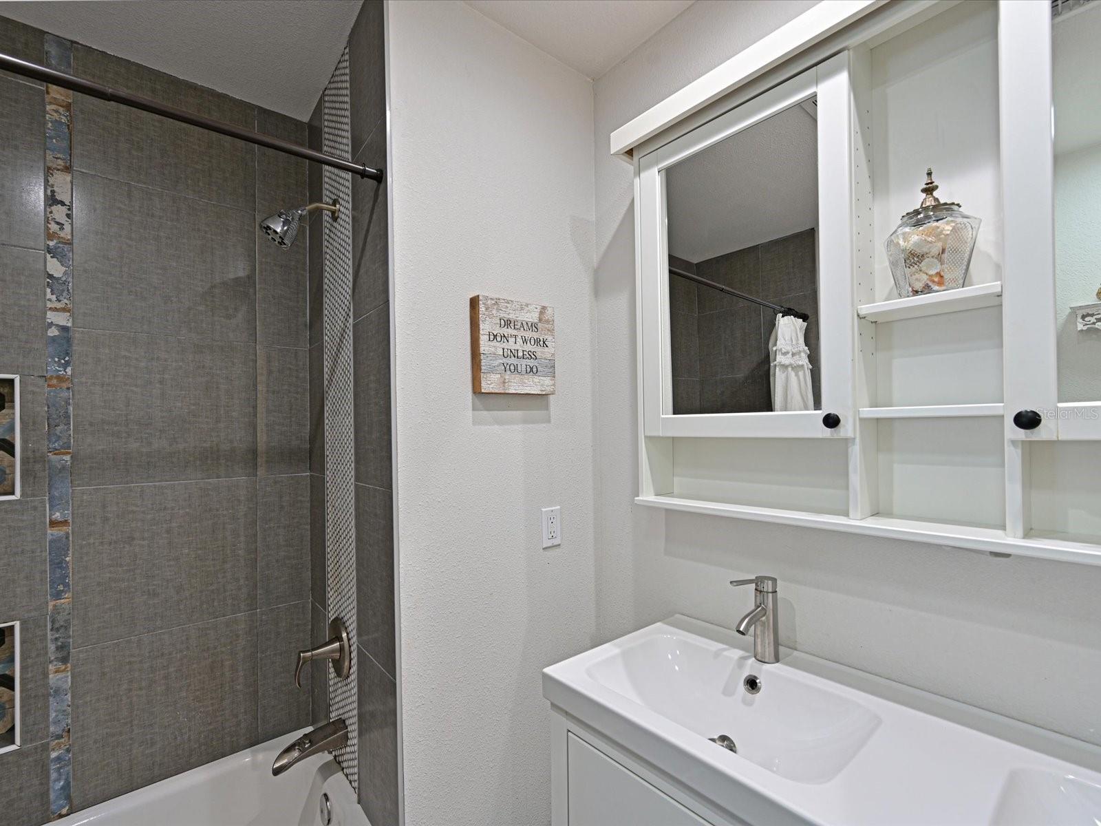 Image 18 of 29 For 3212 Avenue A W