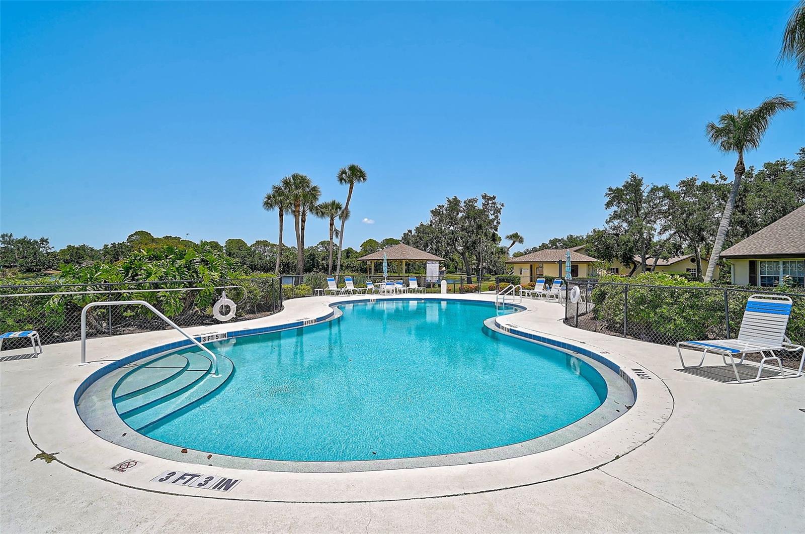 Image 39 of 45 For 7118 Lakeside Drive 7118