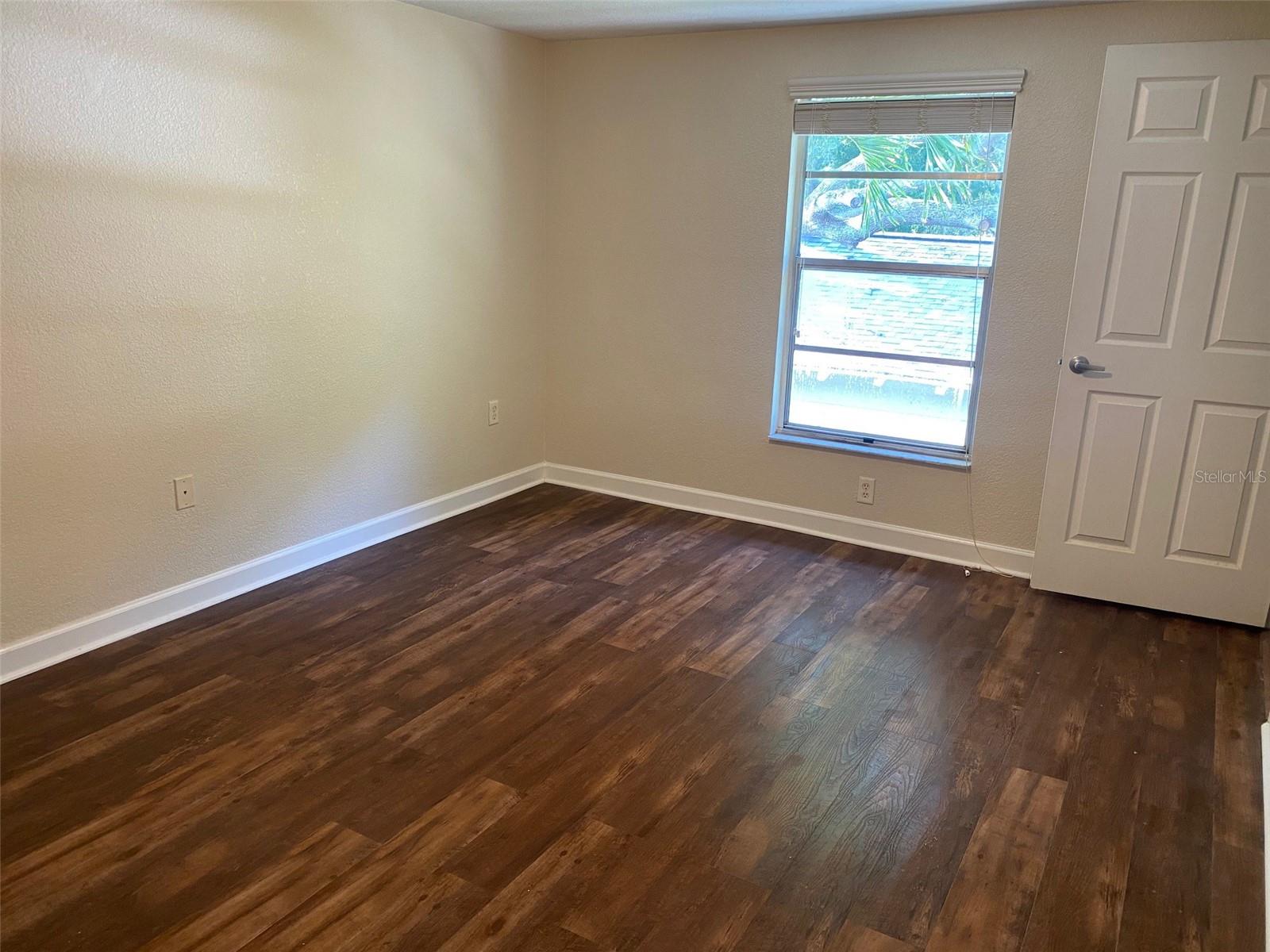Image 6 of 15 For 960 Highland Street