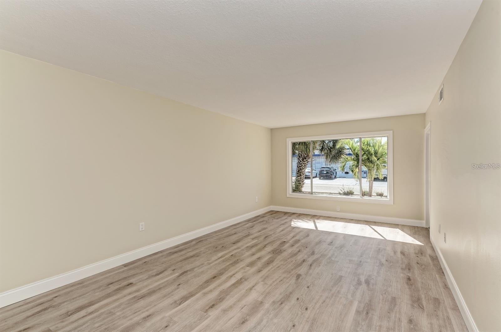 Image 10 of 28 For 129 Tyler Drive 101