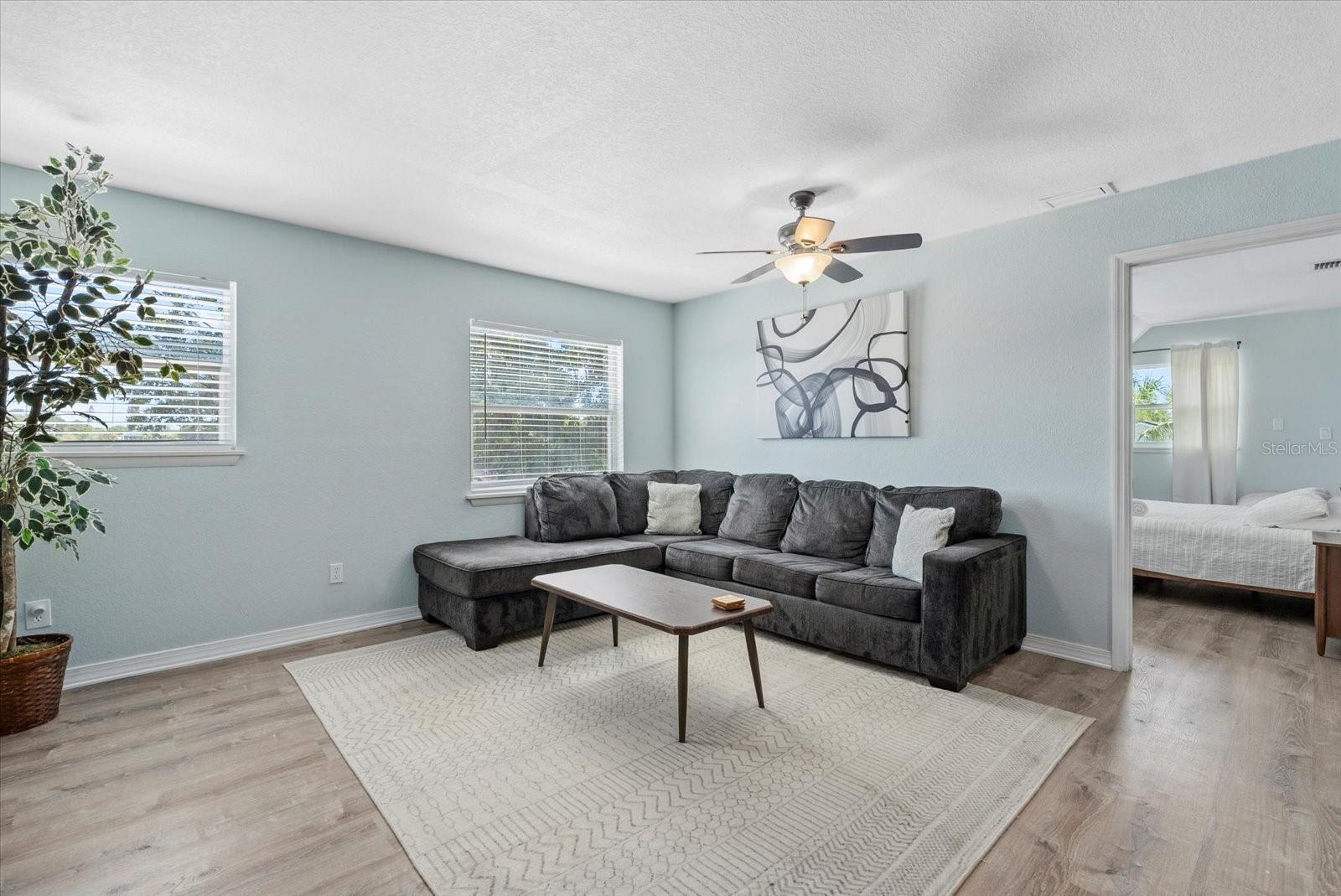 Image 29 of 51 For 4708 26th Avenue W