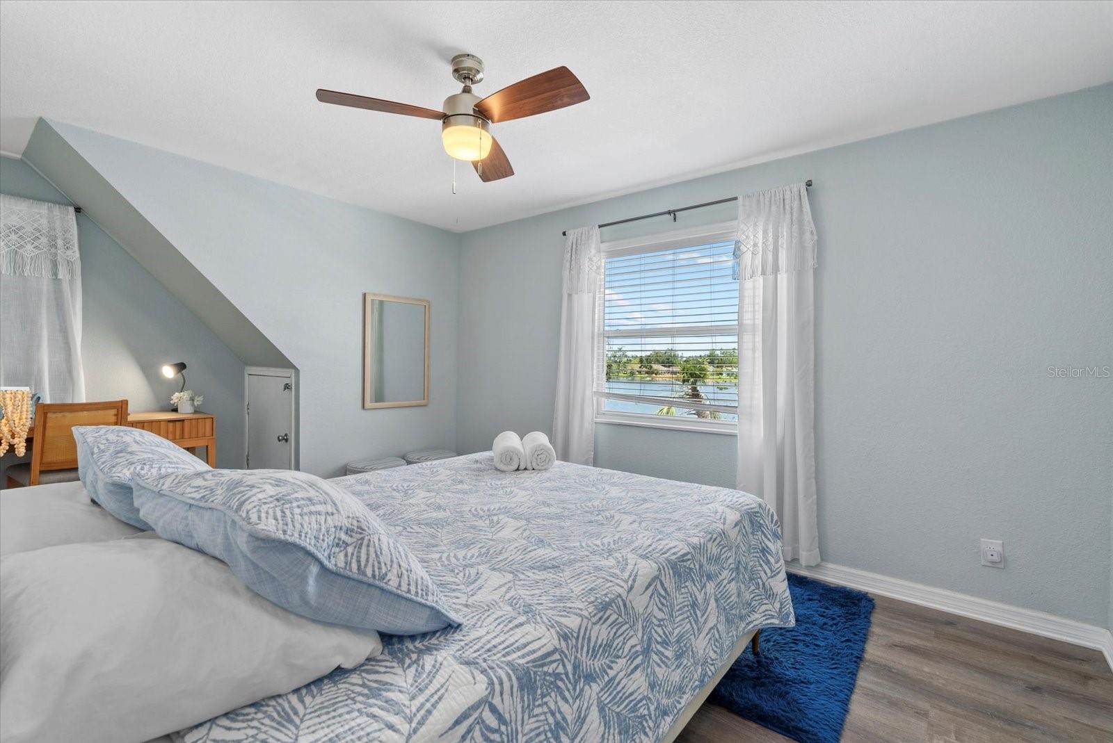 Image 35 of 51 For 4708 26th Avenue W