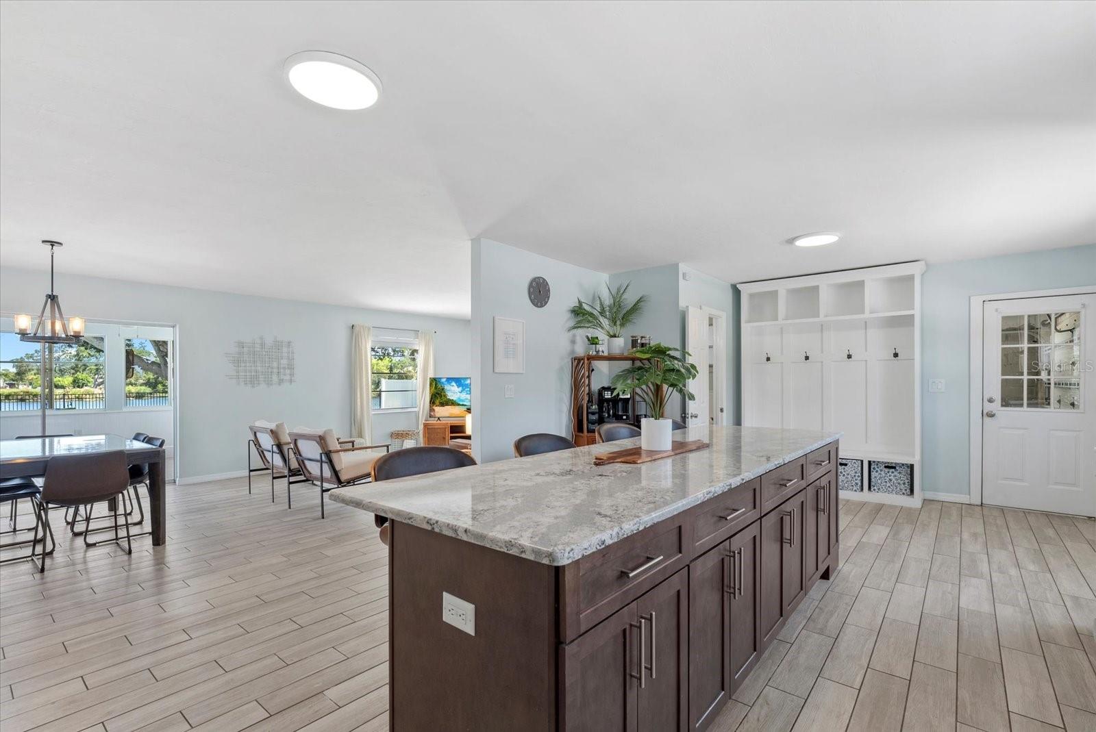 Image 9 of 51 For 4708 26th Avenue W