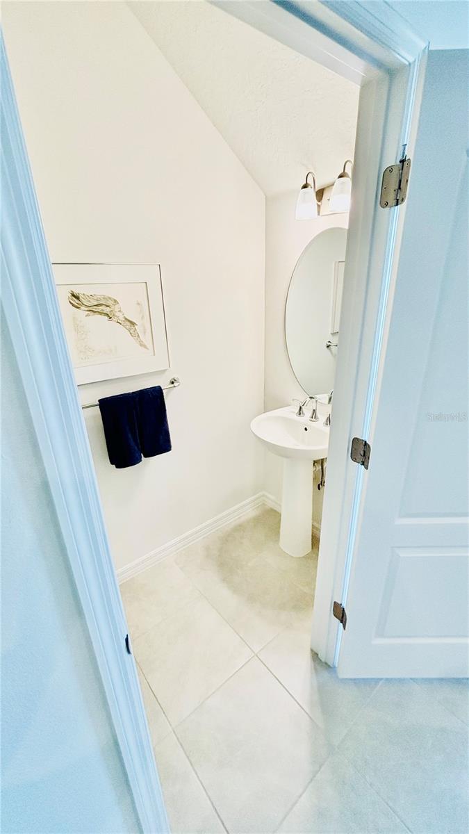 Listing photo id 13 for 11675 Bluestone Court