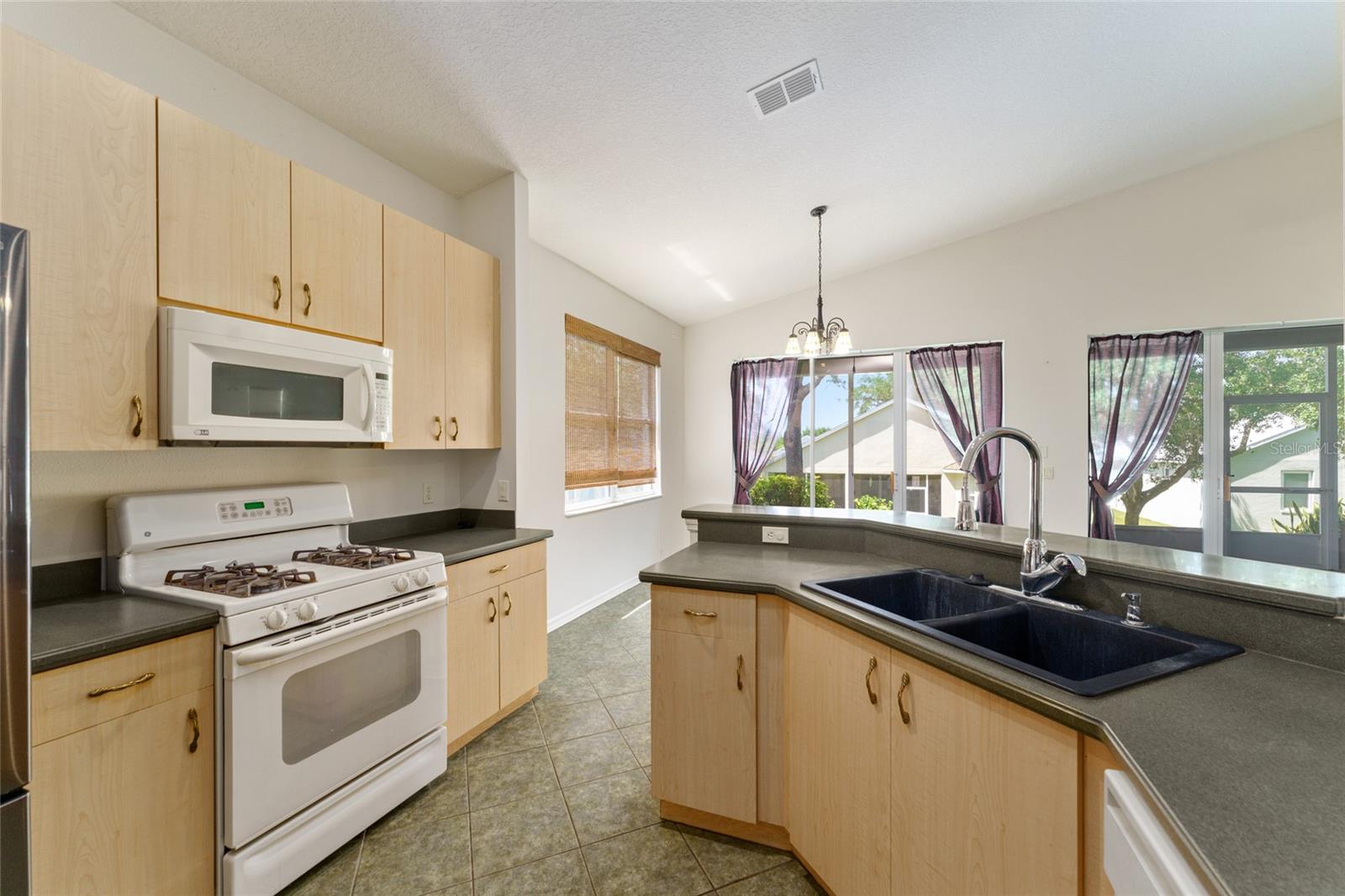 Image 4 of 33 For 777 Summit Greens Boulevard