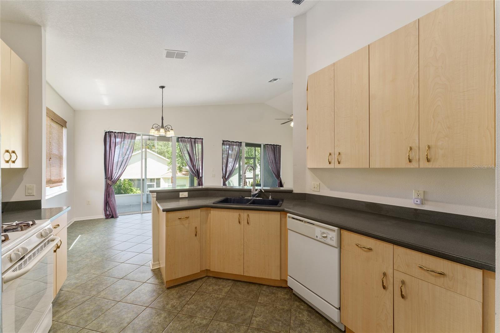 Image 7 of 33 For 777 Summit Greens Boulevard