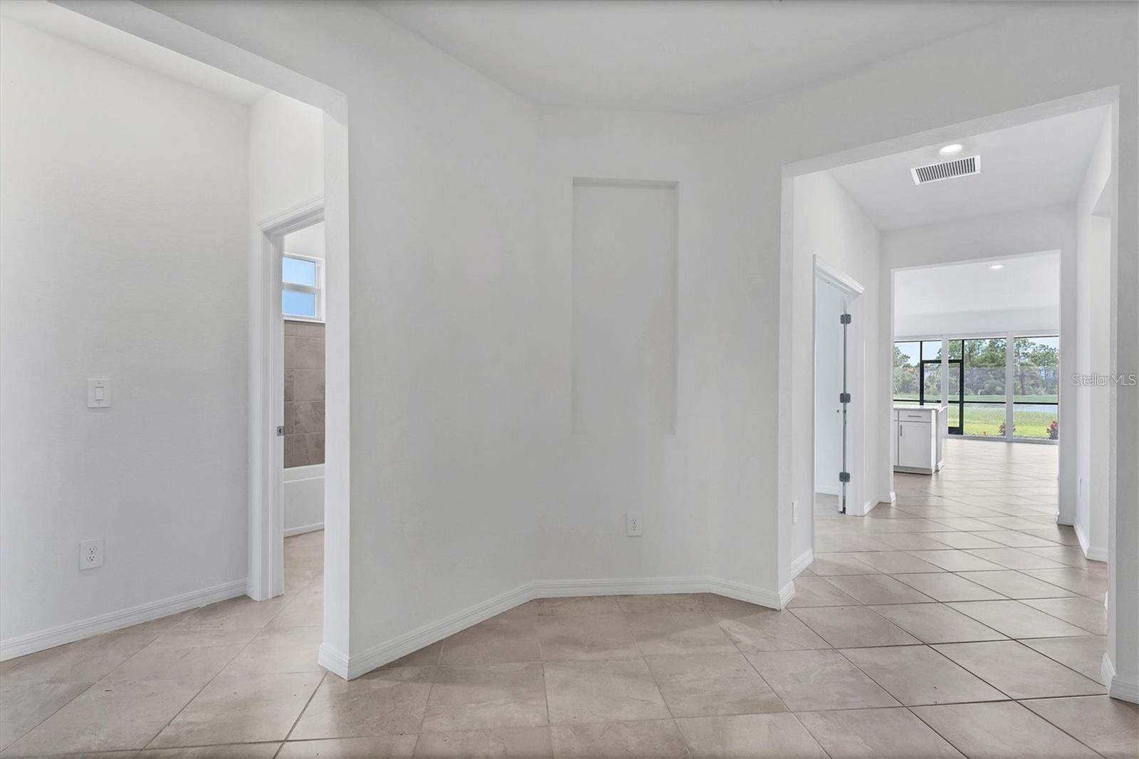 Image 11 of 53 For 19075 Cabernet Court