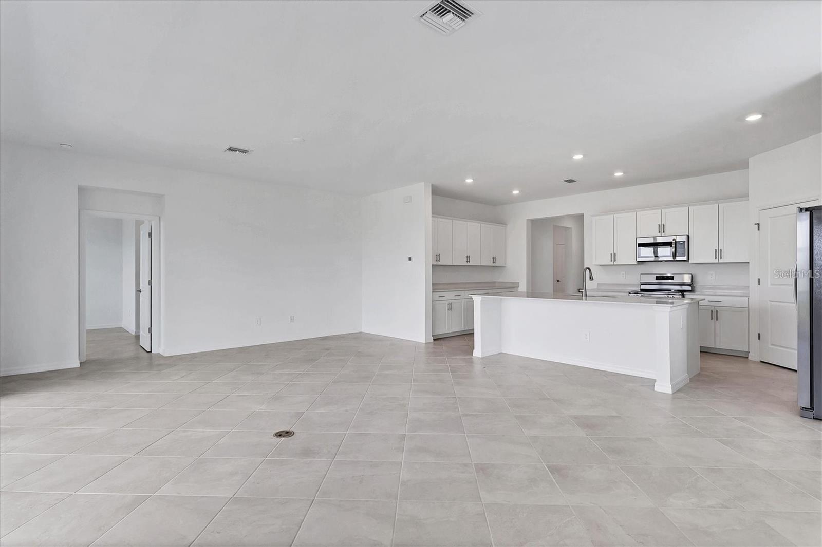 Image 15 of 53 For 19075 Cabernet Court