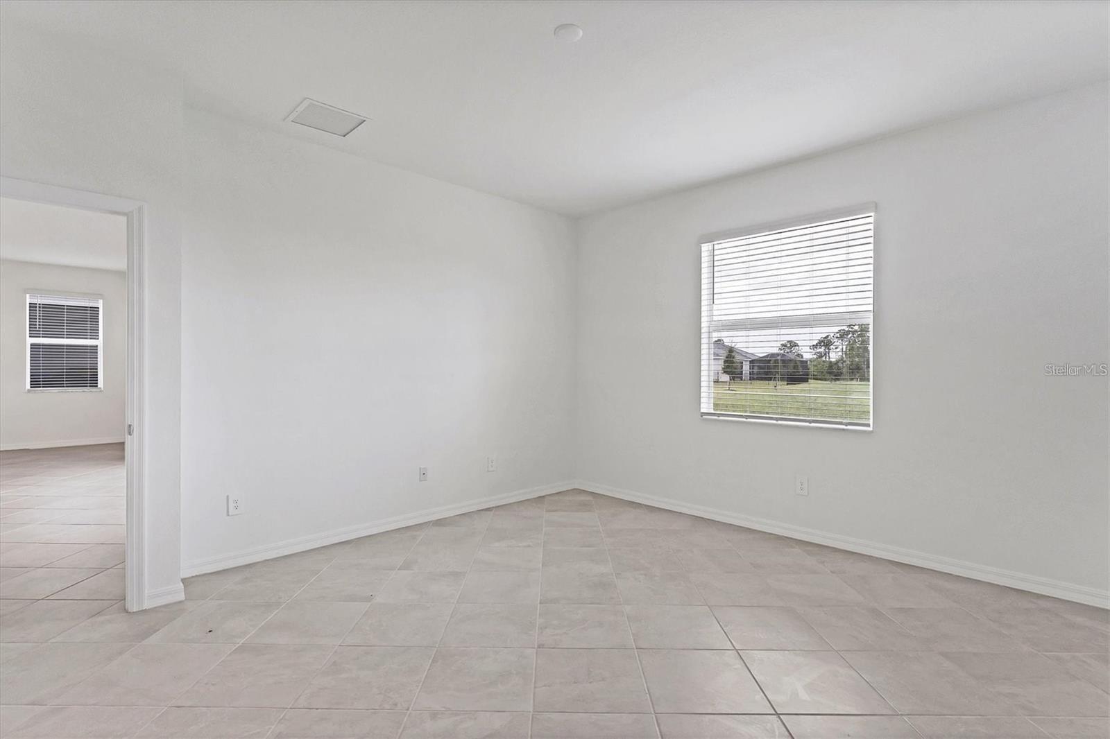 Image 17 of 53 For 19075 Cabernet Court