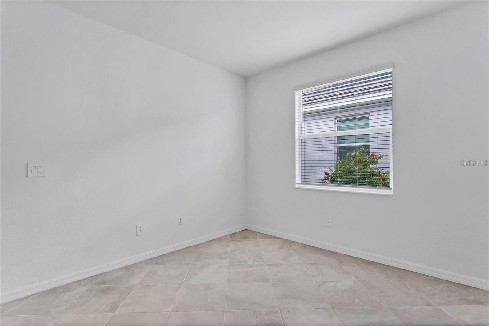 Image 27 of 53 For 19075 Cabernet Court