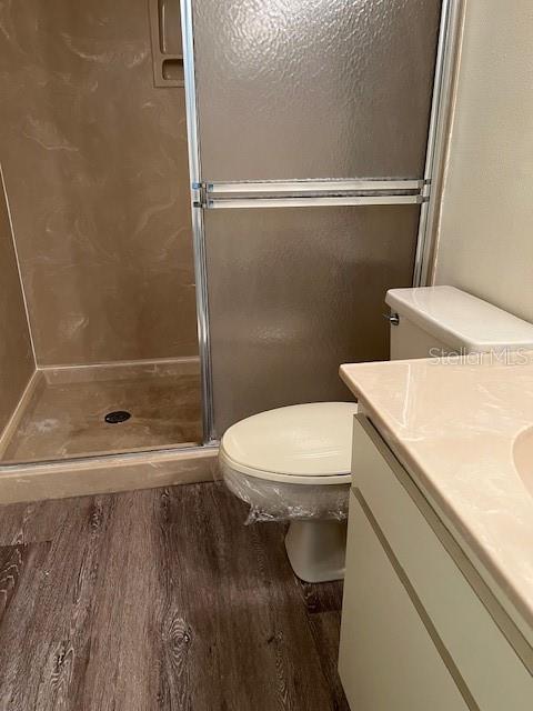 Image 8 of 13 For 4327 Longmeadow Drive 17