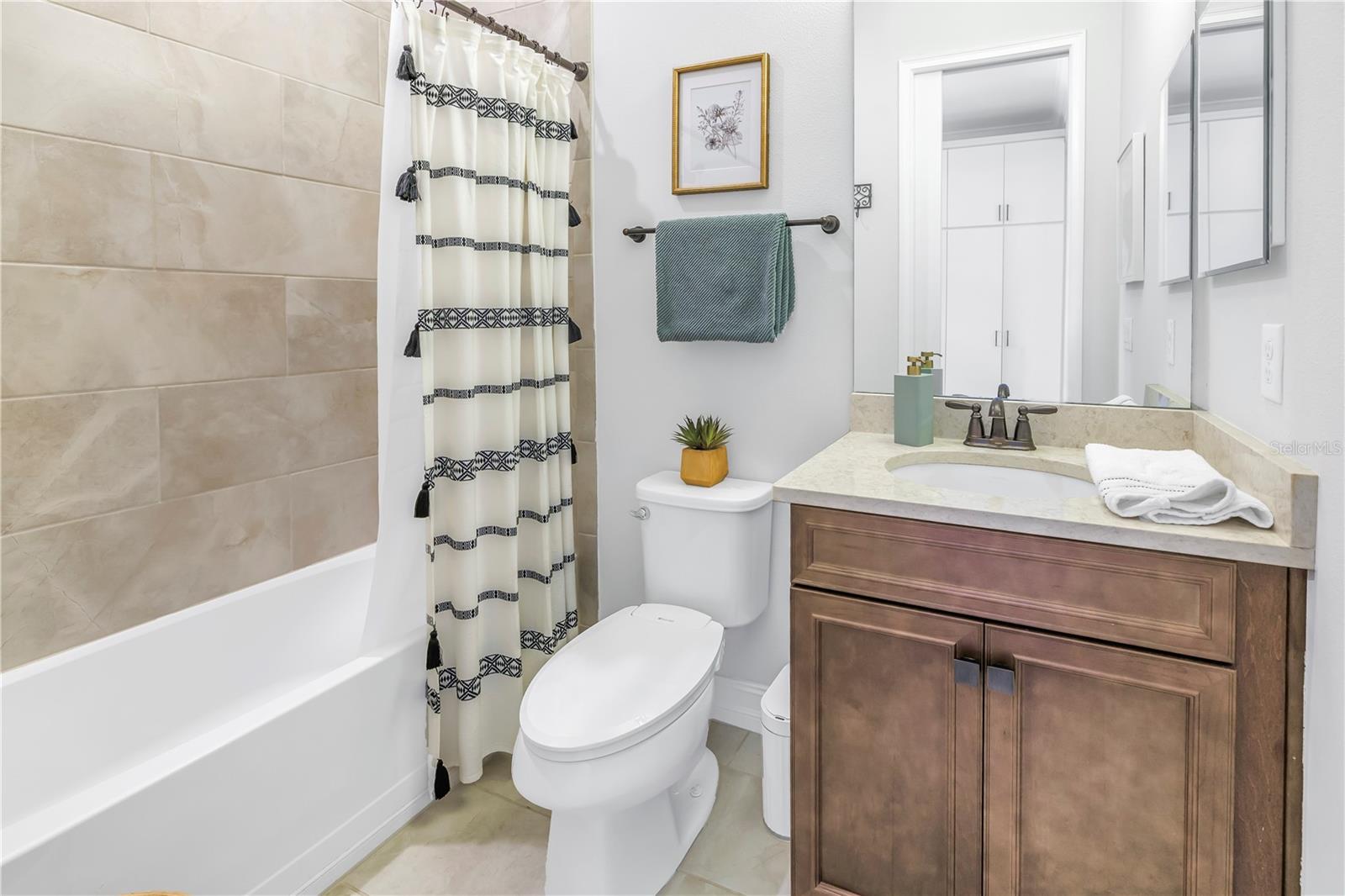 Image 44 of 100 For 12132 Gannett Place