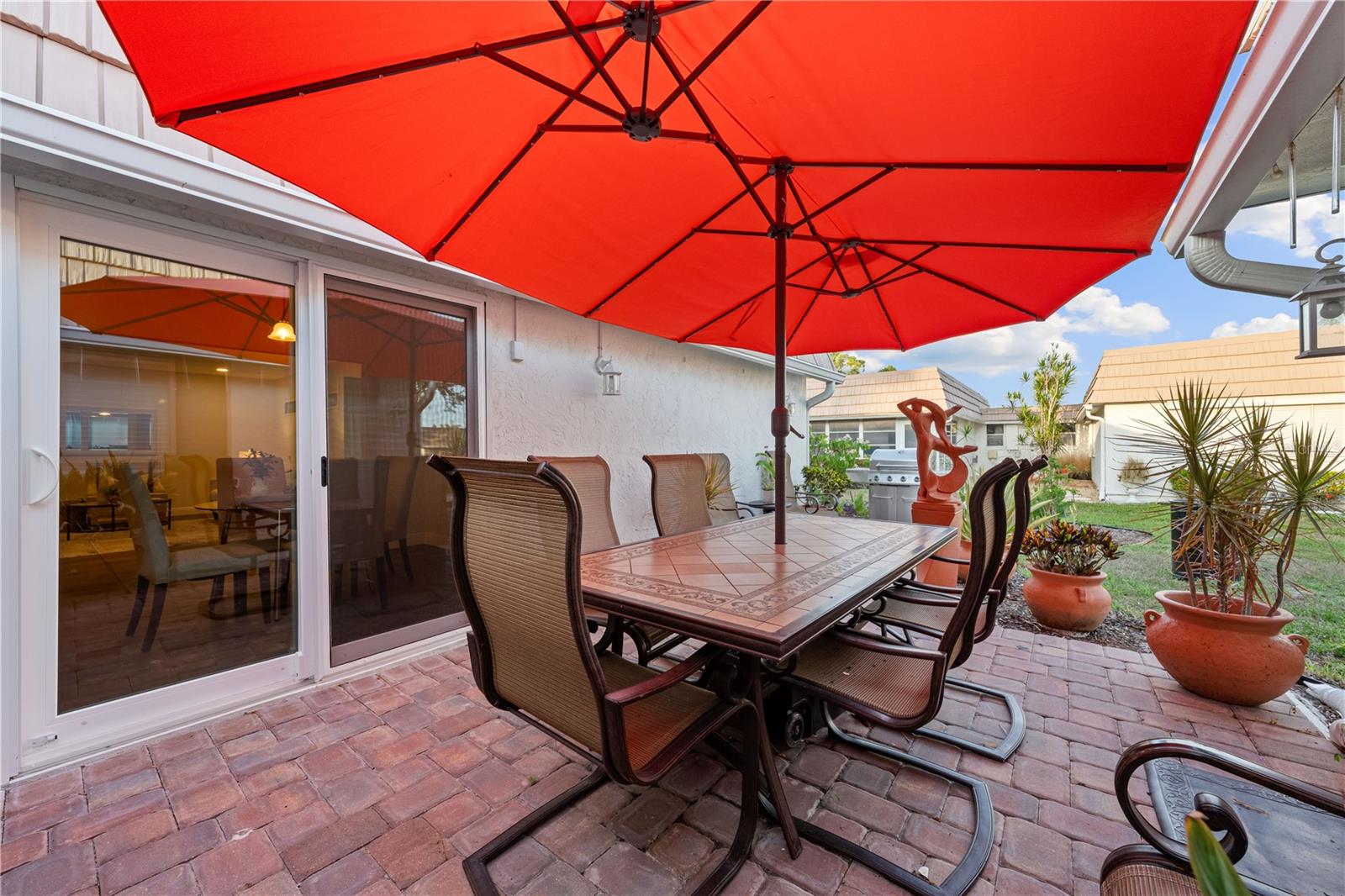 Image 34 of 76 For 2419 Riverbluff Parkway V233