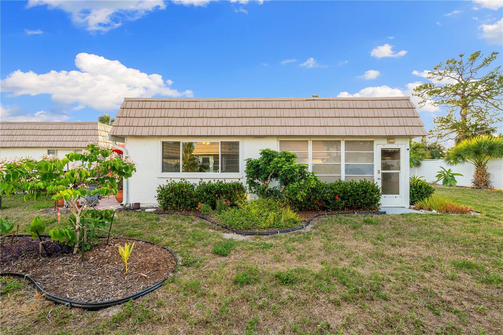 Image 38 of 76 For 2419 Riverbluff Parkway V233